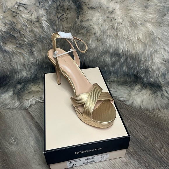 NIADA PLATFORM SANDAL HEEL - Picture 4 of 4